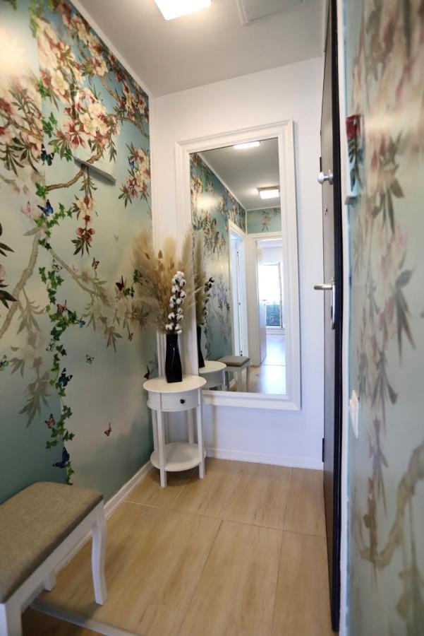 Apartament Beauty Smarald By Cosmopolis Stefanestii de Jos Exterior foto