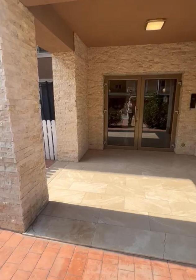 Apartament Beauty Smarald By Cosmopolis Stefanestii de Jos Exterior foto